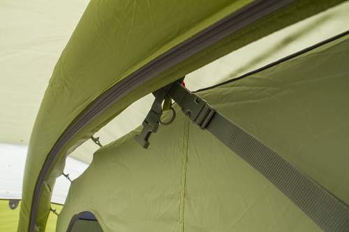 The TBS system for stability. You also see how the inner tent is attached to the external shell.