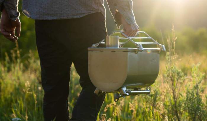 This stove is nicely packable and portable.