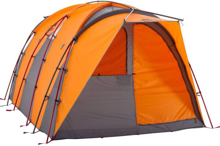 MSR H.U.B. 8 Tent.