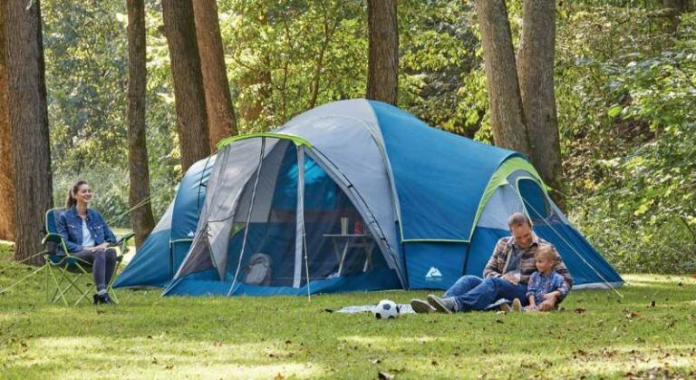 Ozark Trail 10-Person Family Camping Tent with 3 Rooms and Screen Porch ...