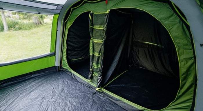 The inner tent is dark rest type.