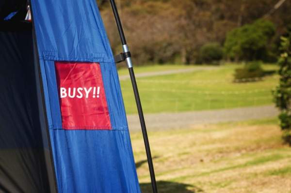 Busy sign.